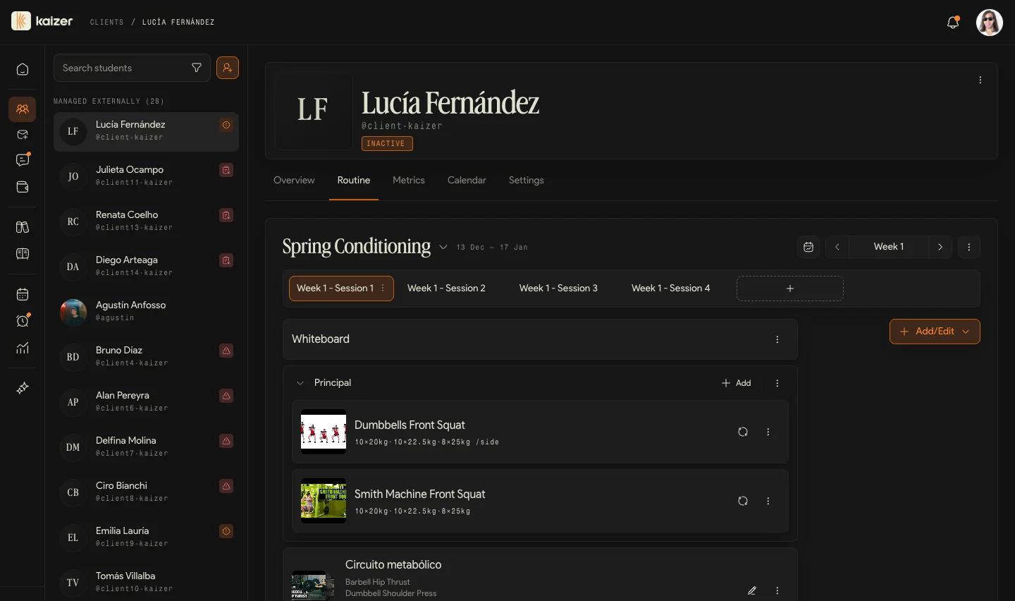 Illustrative home view of the coach and admin app, with alerts and quick actions.